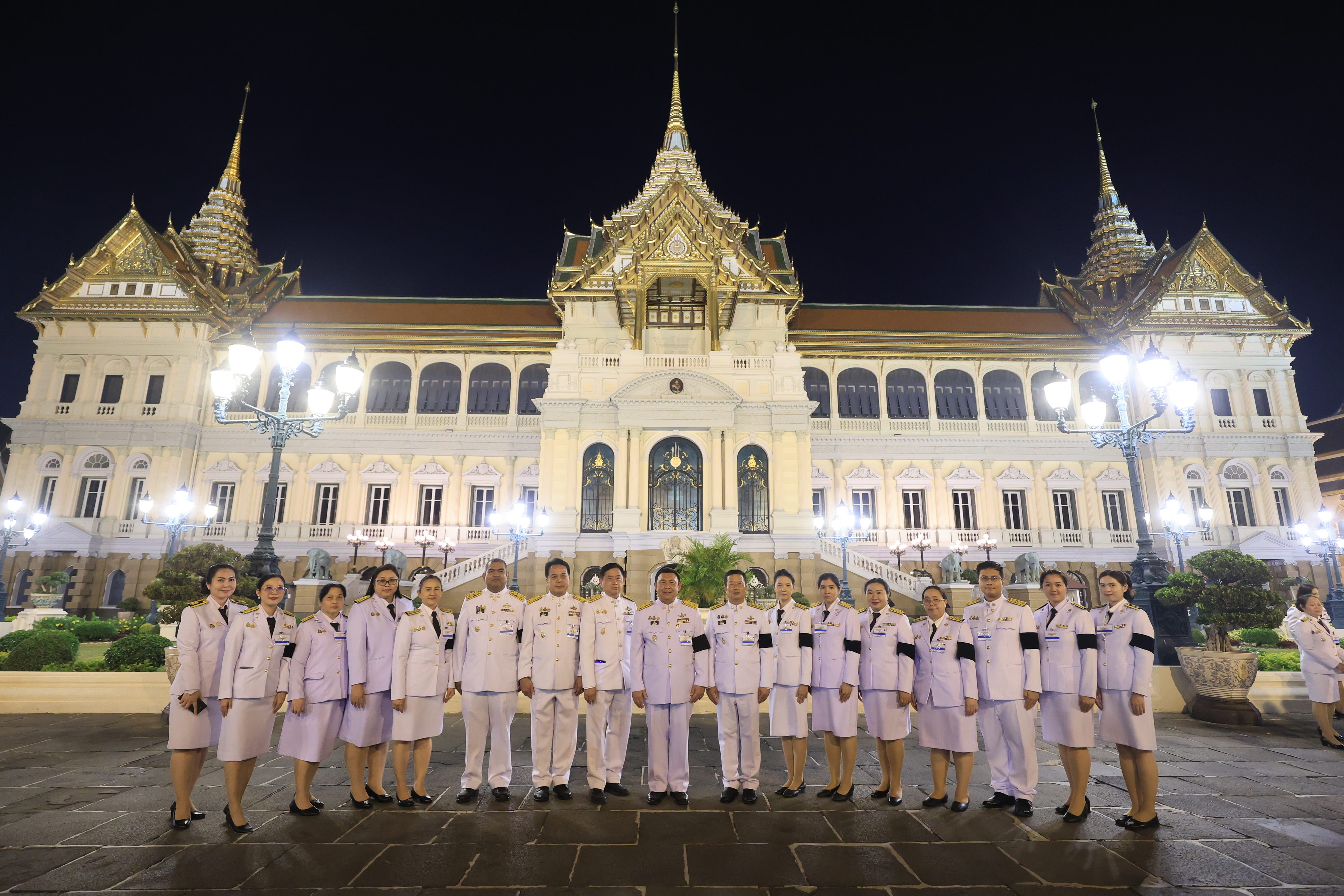 title - สำนักงานการปฏิรูปที่ดินเพื่อเกษตรกรรม รับพระราชทานพระบรมราชานุญาตให้ร่วมเป็นเจ้าภาพบำเพ็ญกุศลถวายพระบรมศพ สมเด็จพระนางเจ้าสิริกิติ์ พระบรมราชินีนาถ พระบรมราชชนนีพันปีหลวง
